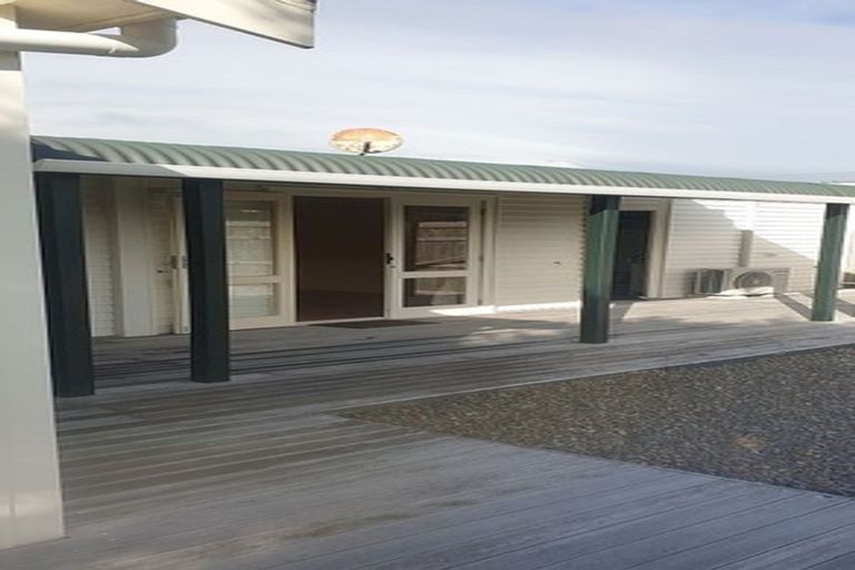 Photo of property in 17 Dixie Street, Te Horo Beach, Otaki, 5581