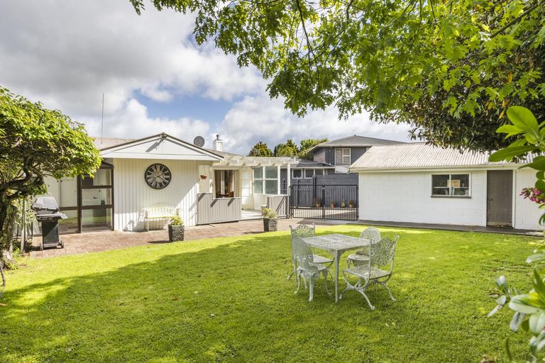 Photo of property in 9 Busby Place, Awapuni, Palmerston North, 4412