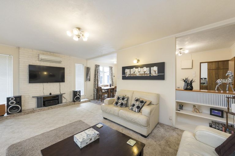 Photo of property in 9 Busby Place, Awapuni, Palmerston North, 4412