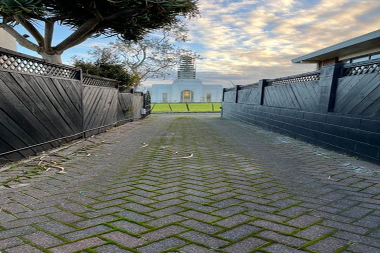 Photo of property in 2/14 Wilisa Rise, Goodwood Heights, Auckland, 2105