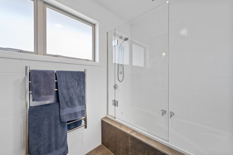 Photo of property in 90 Ashworth Street, Alexandra, 9320