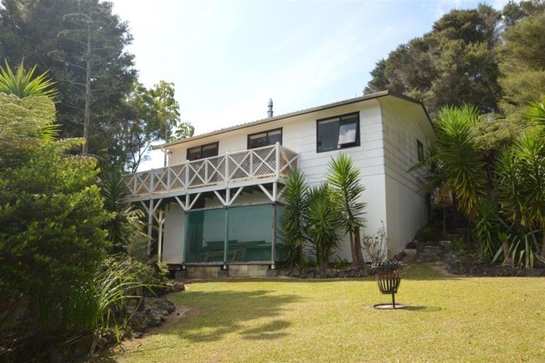 Photo of property in 36 Falls View Road, Haruru, 0204
