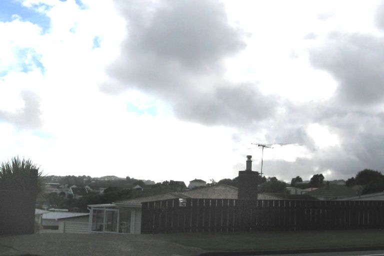 Photo of property in 69 Driver Crescent, Cannons Creek, Porirua, 5024