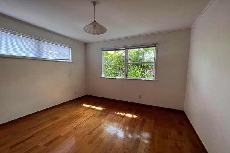 Photo of property in 135 Moore Street, Hillcrest, Auckland, 0627