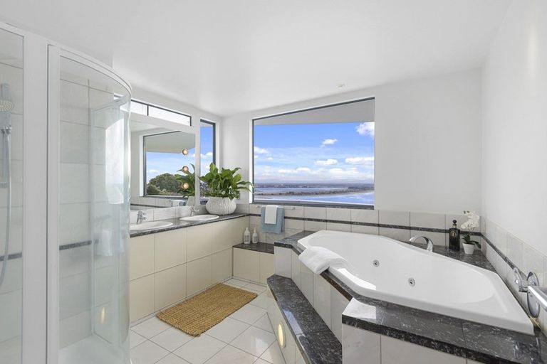 Photo of property in 142 Scarborough Road, Scarborough, Christchurch, 8081