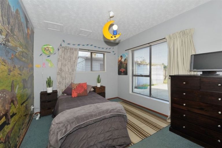 Photo of property in 23a Craven Street, Sockburn, Christchurch, 8042