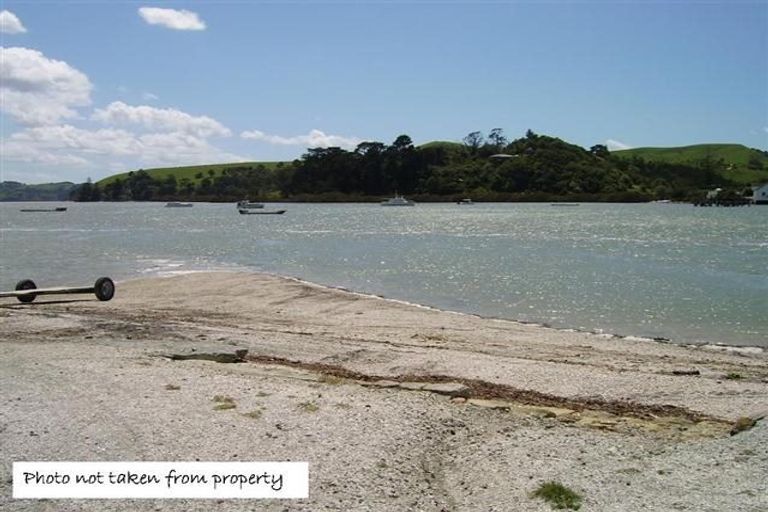 Photo of property in 434 Pahi Road, Pahi, Paparoa, 0571