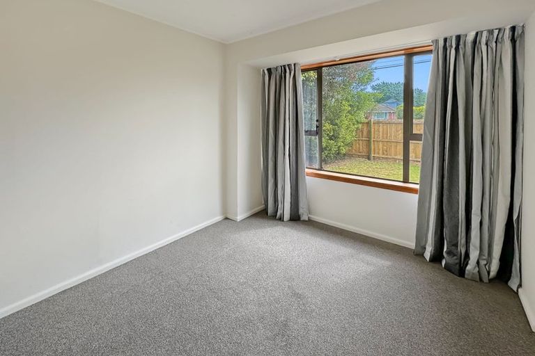 Photo of property in 16 Manor Place, Bryndwr, Christchurch, 8053