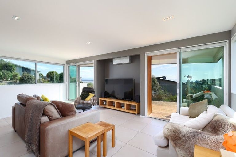 Photo of property in 33 Highview Drive, Wakatu, Nelson, 7011