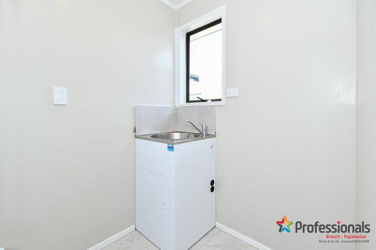 Photo of property in 22 Caringbah Drive, Papatoetoe, Auckland, 2025