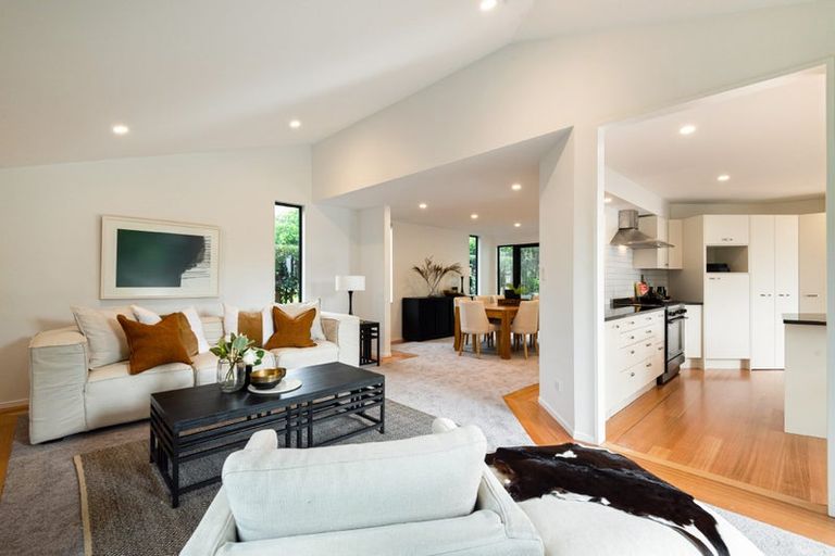 Photo of property in 1/95 Braemar Road, Castor Bay, Auckland, 0620