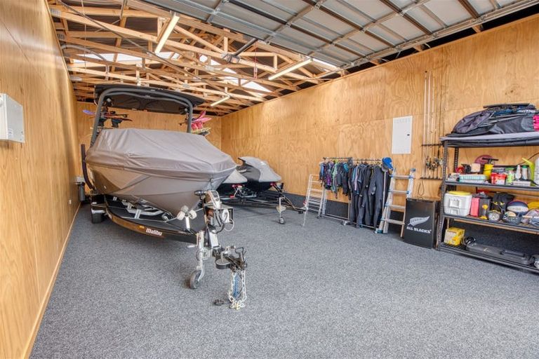 Photo of property in 1 Koe Street, Moana, 7872