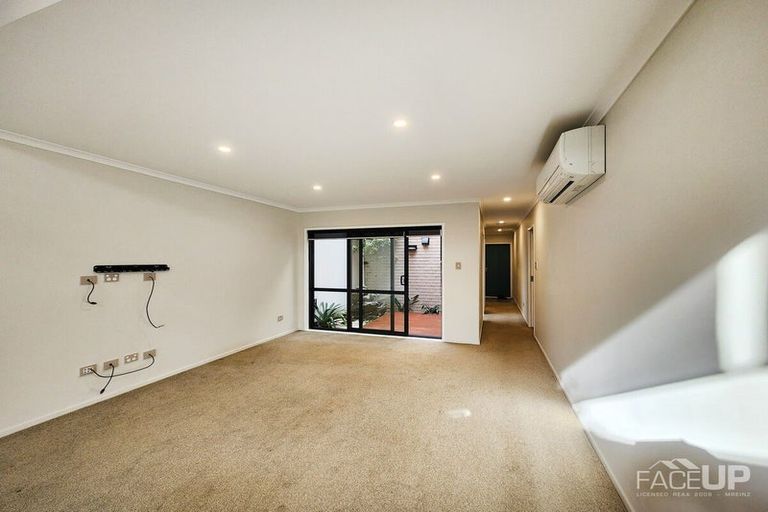 Photo of property in 28 Liquidambar Drive, Hobsonville, Auckland, 0616