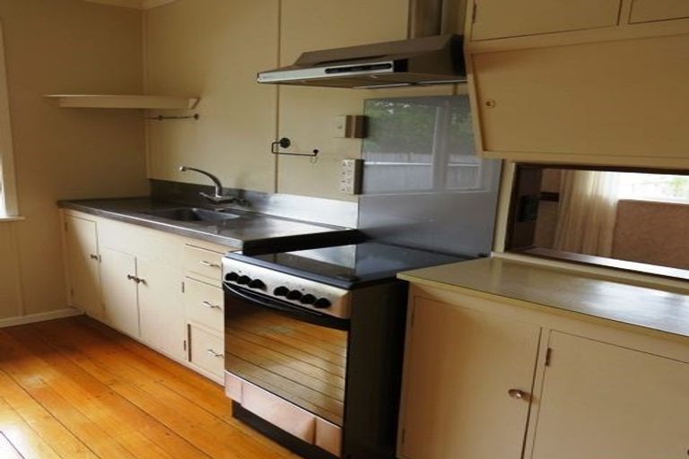 Photo of property in 35 Carrington Avenue, Hillcrest, Hamilton, 3216