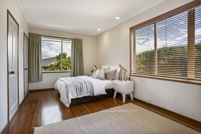 Photo of property in 156 Clovelly Road, Bucklands Beach, Auckland, 2012