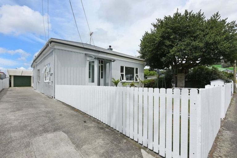 Photo of property in 57 Ward Street, Trentham, Upper Hutt, 5018