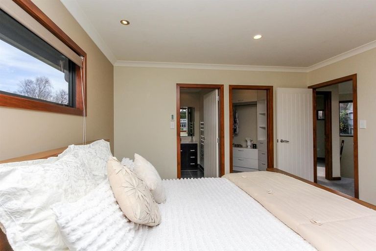 Photo of property in 4 Anderson Way, Highlands Park, New Plymouth, 4312