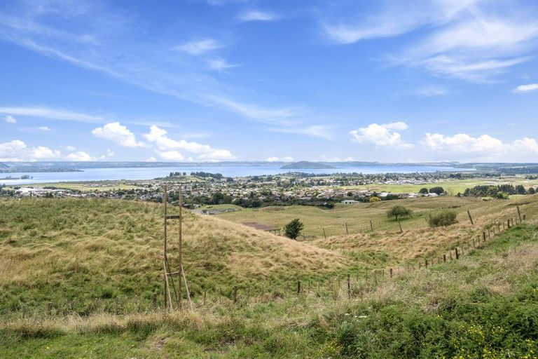 Photo of property in 4 Jojos Way, Lynmore, 3076