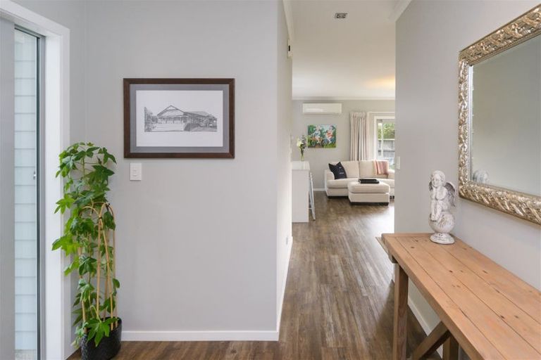 Photo of property in 57 Racecourse Road, Awapuni, Palmerston North, 4412