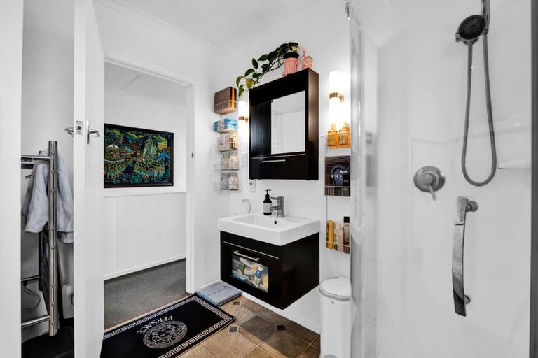 Photo of property in 19 Dives Avenue, Hawera, 4610