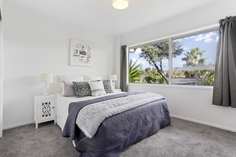 Photo of property in 1/34 Morriggia Place, Bayview, Auckland, 0629