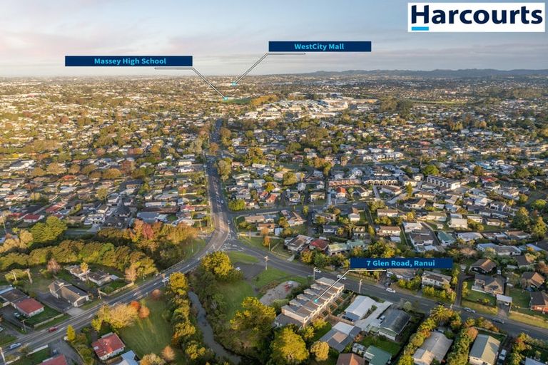 Photo of property in 1/7 Glen Road, Ranui, Auckland, 0612