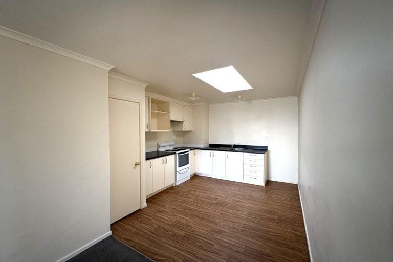Photo of property in 2a Snead Place, Hamilton East, Hamilton, 3216