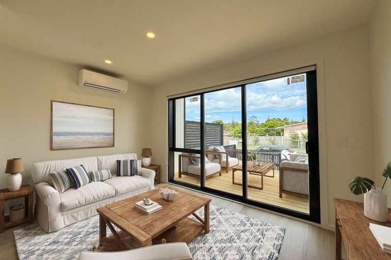 Photo of property in 30a Flaxdale Street, Birkdale, Auckland, 0626