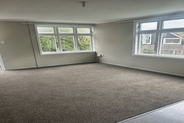 Photo of property in 5/28-28b Austin Street, Mount Victoria, Wellington, 6011