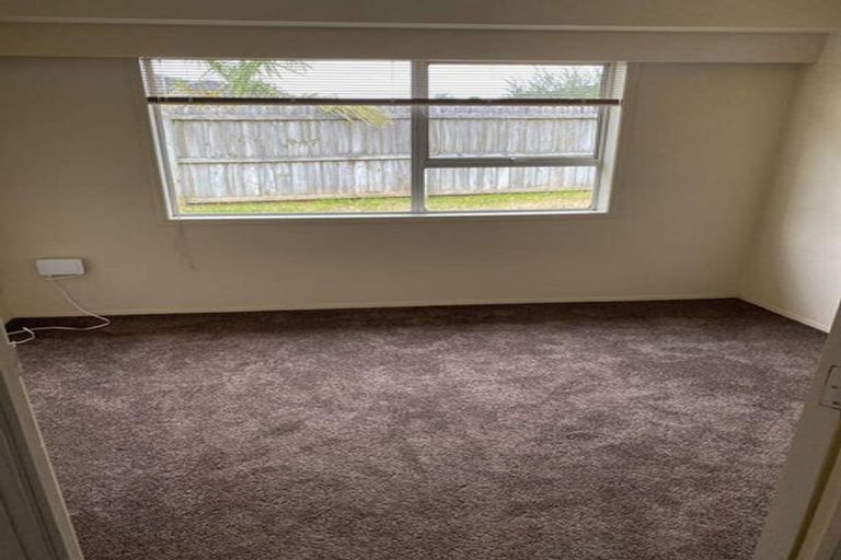 Photo of property in 495 Great South Road, Opaheke, Papakura, 2113