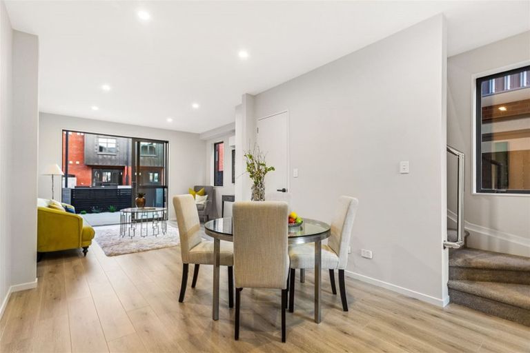 Photo of property in 13 Sioux Road, Hobsonville, Auckland, 0616