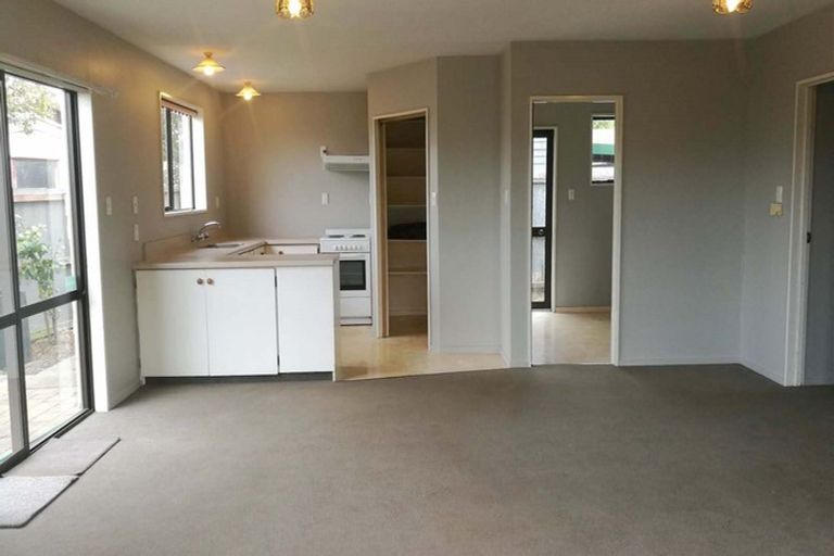 Photo of property in 2/94 Neill Street, Hornby, Christchurch, 8042