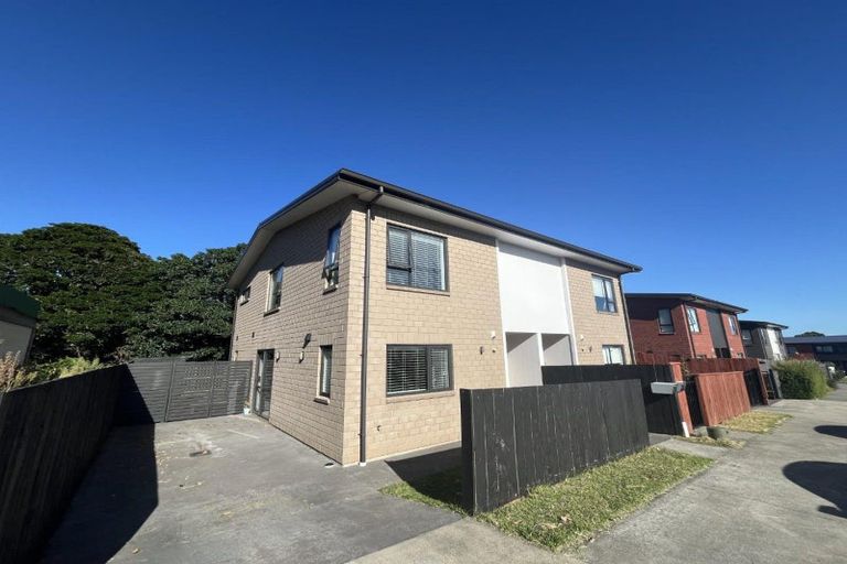 Photo of property in 111 Banks Street, Marfell, New Plymouth, 4310