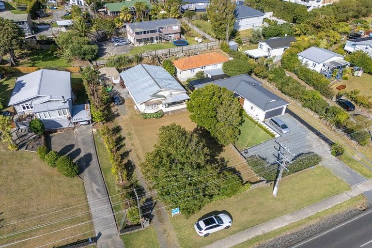 Photo of property in 23 Mangakura Road, Helensville, 0800