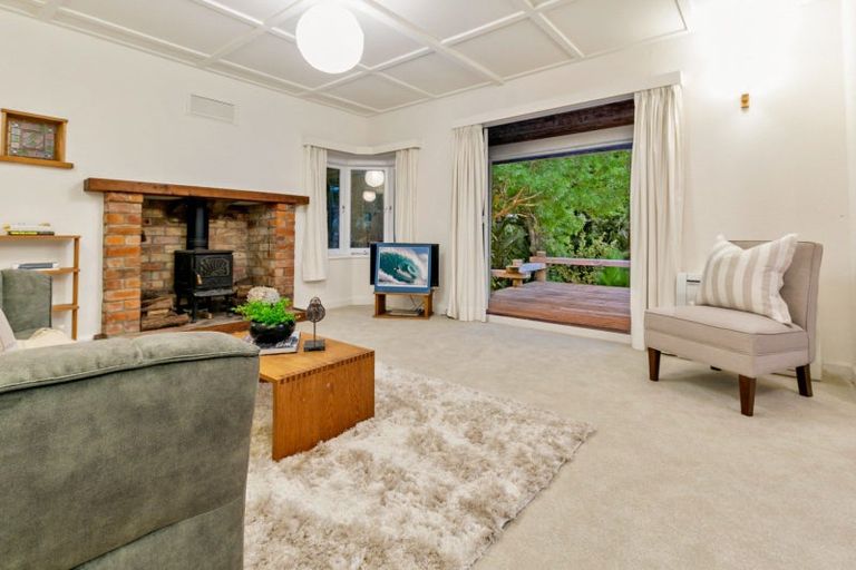 Photo of property in 103 Hinau Road, Waimauku, 0881