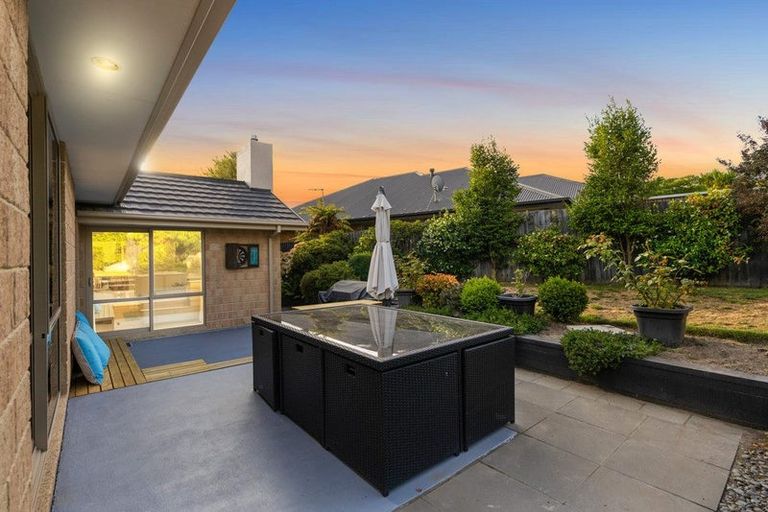 Photo of property in 30 Titirangi Crescent, Parklands, Christchurch, 8083