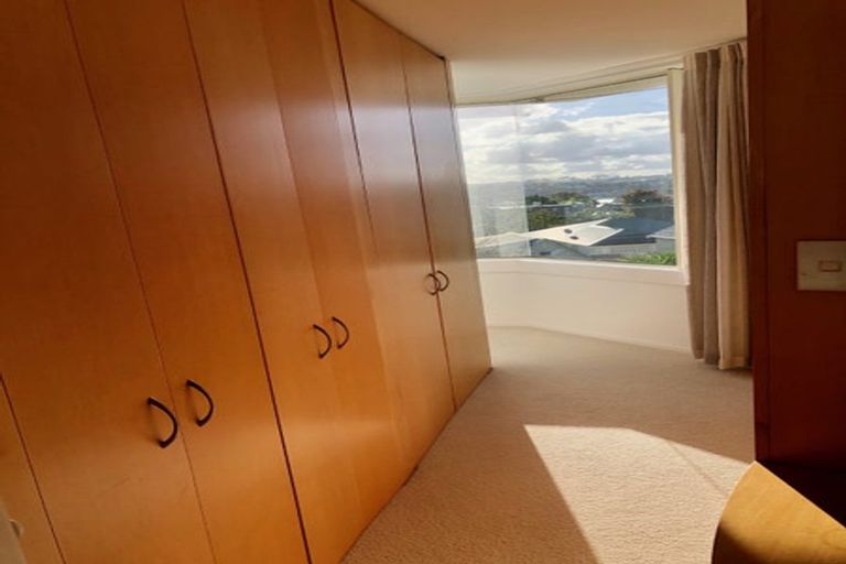 Photo of property in 2/90 Kitchener Road, Milford, Auckland, 0620