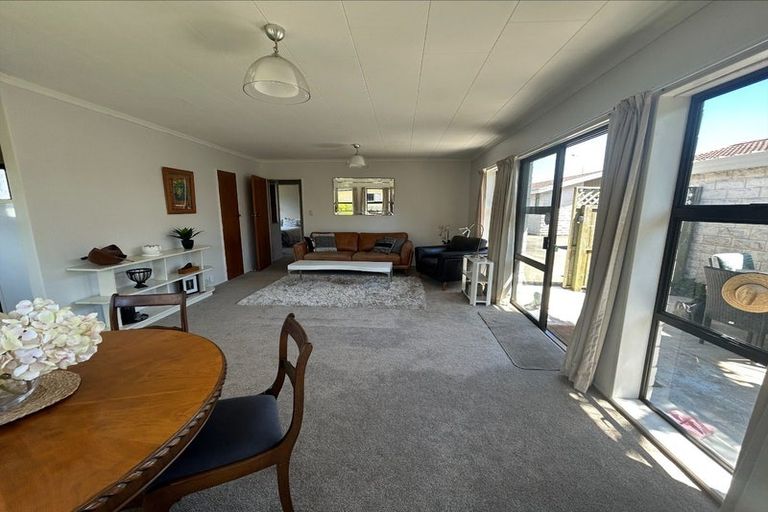 Photo of property in 2/11 Cambria Street, The Wood, Nelson, 7010