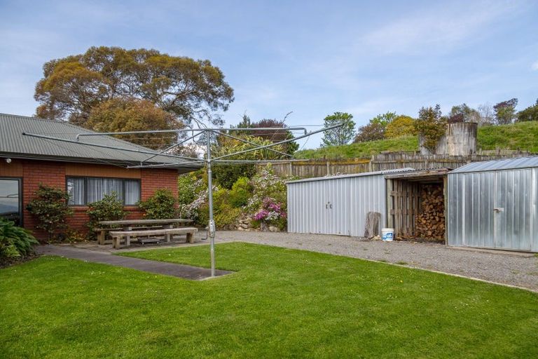 Photo of property in 252 Masterton Stronvar Road, Te Ore Ore, Masterton, 5890