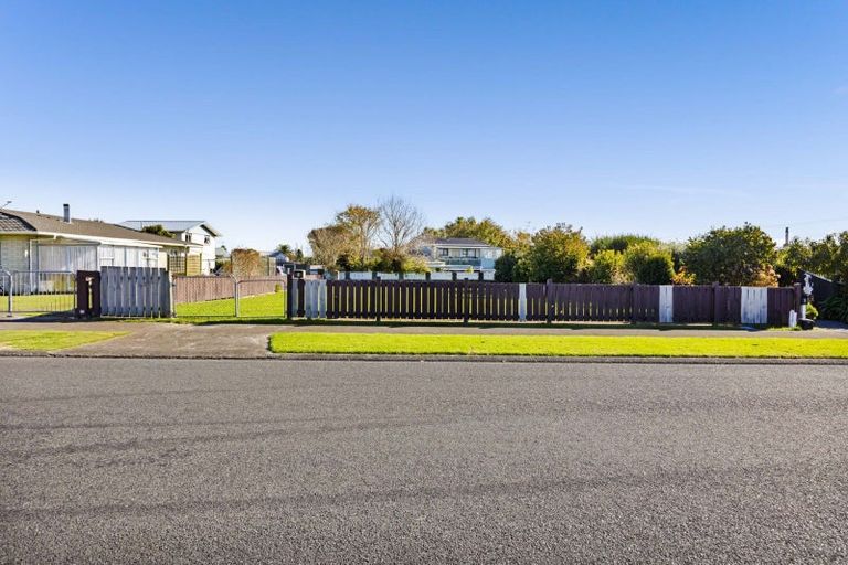 Photo of property in 5 Pleiades Street, Waitara, 4320