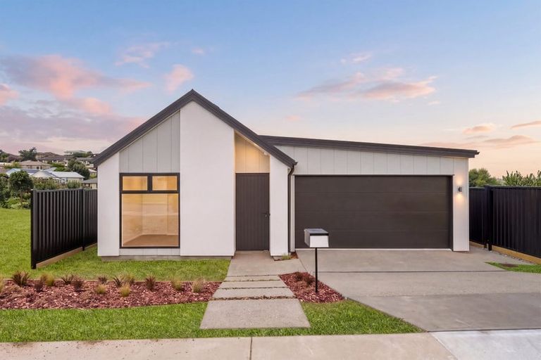 Photo of property in 27 Korora Crescent, Omokoroa, 3114