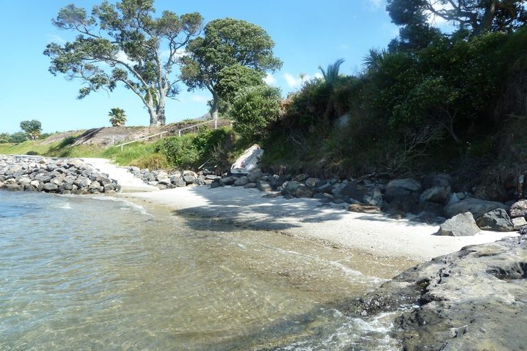 Photo of property in 17 Powhaitere Road, One Tree Point, 0118