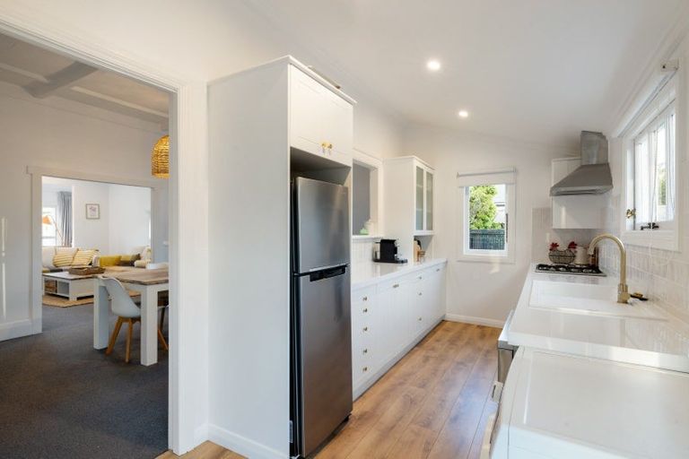 Photo of property in 23 Williams Street, Cambridge, 3434