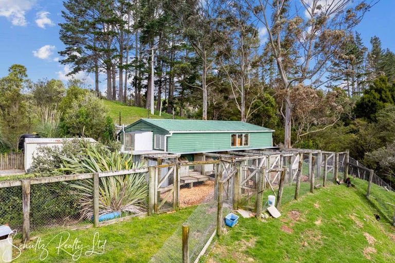 Photo of property in 736 Whakapirau Road, Whakapirau, Maungaturoto, 0583