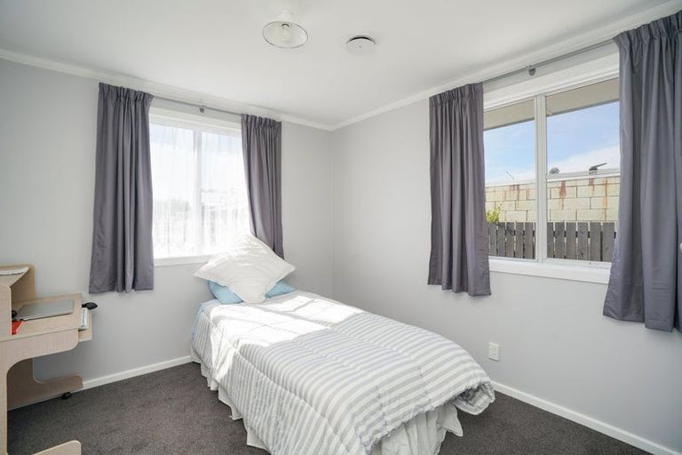 Photo of property in 75 Glenalmond Crescent, Rockdale, Invercargill, 9812