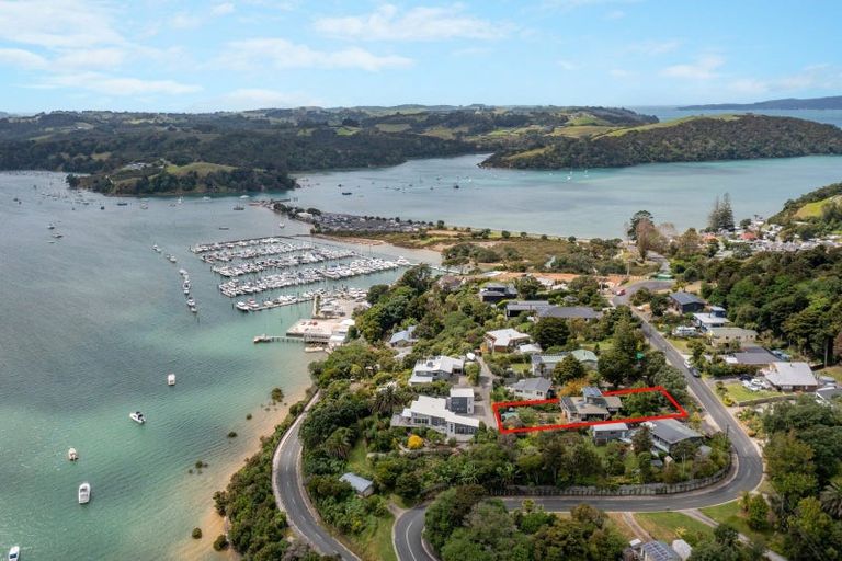 Photo of property in 5 Kanuka Road, Sandspit, Warkworth, 0982