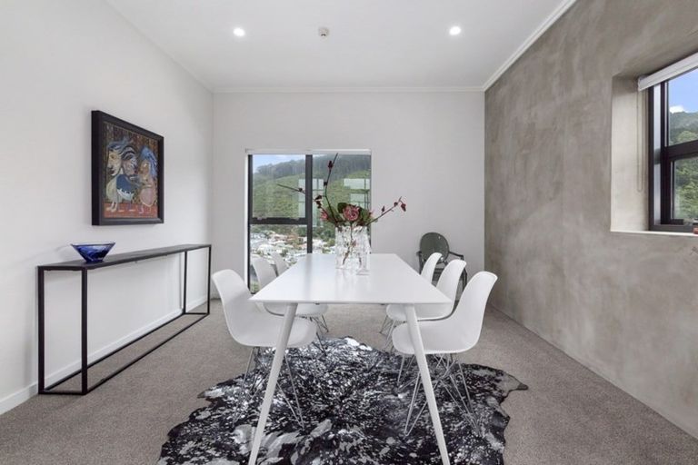 Photo of property in Frame Apartments, 1601/111 Molesworth Street, Thorndon, Wellington, 6011