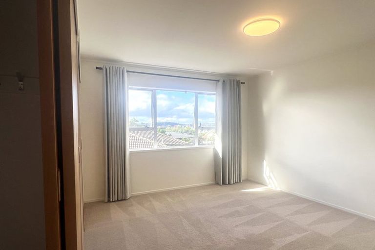 Photo of property in 10 Wiseley Road, Hobsonville, Auckland, 0618