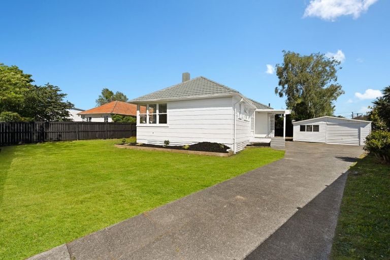 Photo of property in 10 Holland Road, Fairfield, Hamilton, 3214