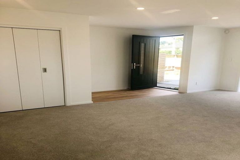 Photo of property in 1/27 Main Road, Wainuiomata, Lower Hutt, 5014